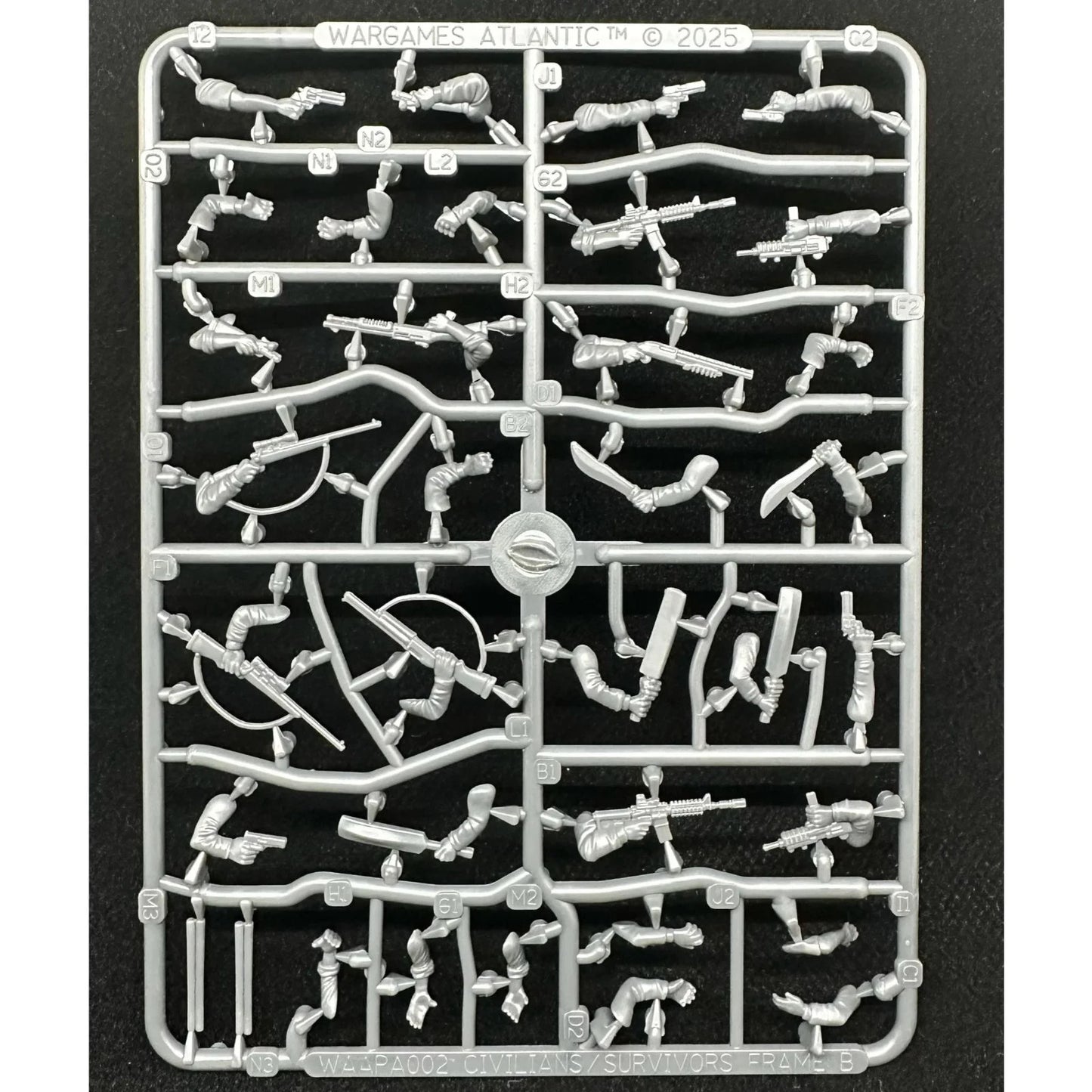 Wargames Atlantic Civilian Survivors Men 24x Miniatures 28mm Figures FREE POST