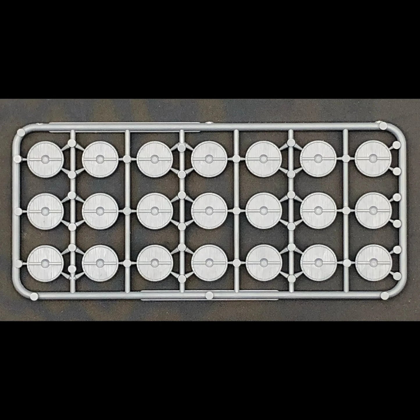 Wargames Atlantic Dark Age Army Builder 48x Miniatures 28mm Figures FREE POST