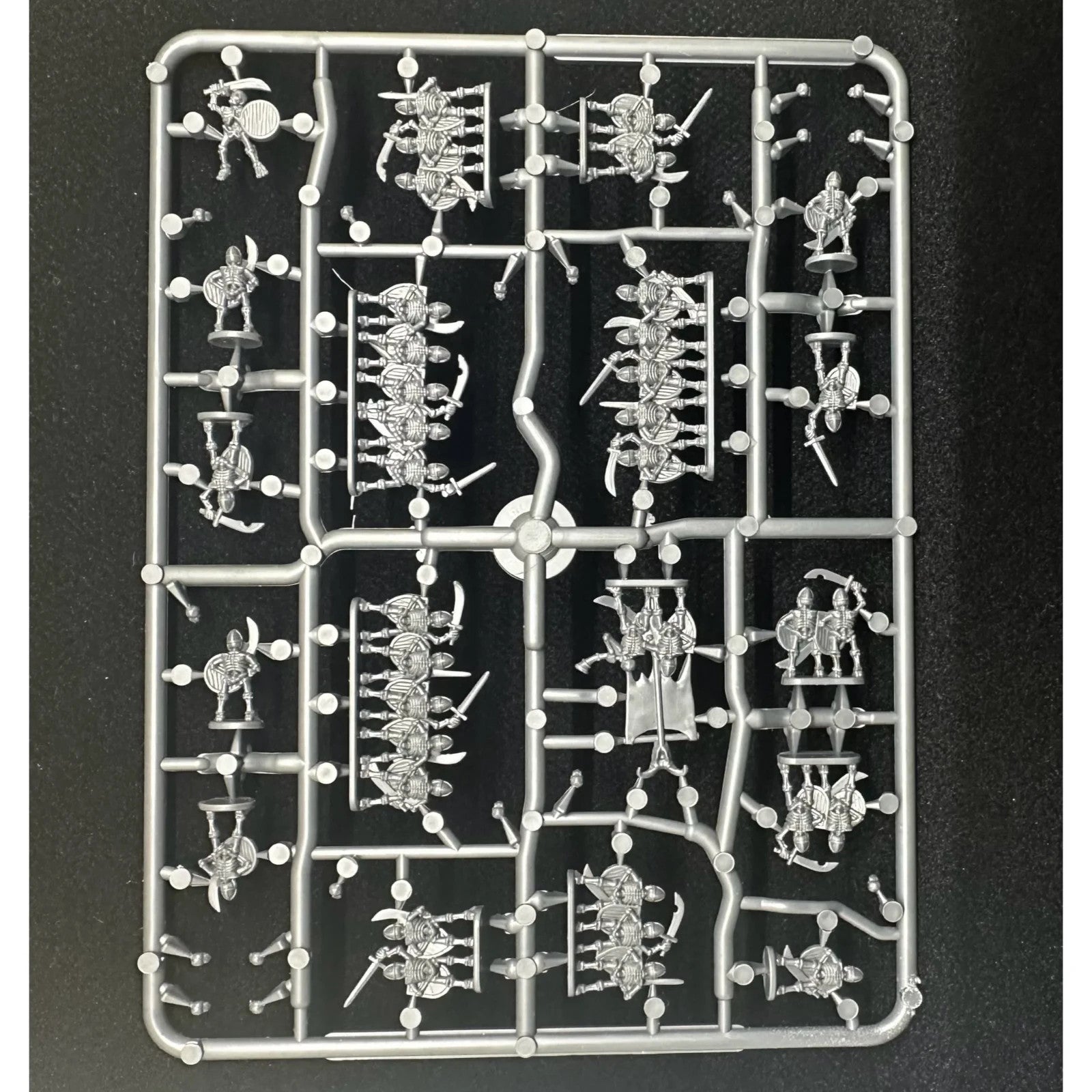 Wargames Atlantic Bone Blades Skeleton Army 10mm 117x Figures Fantasy FREE POST